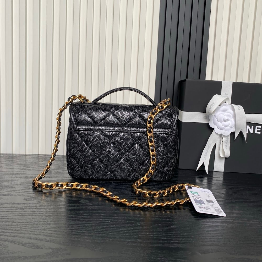 new-luxury-designer-bags-nm20840