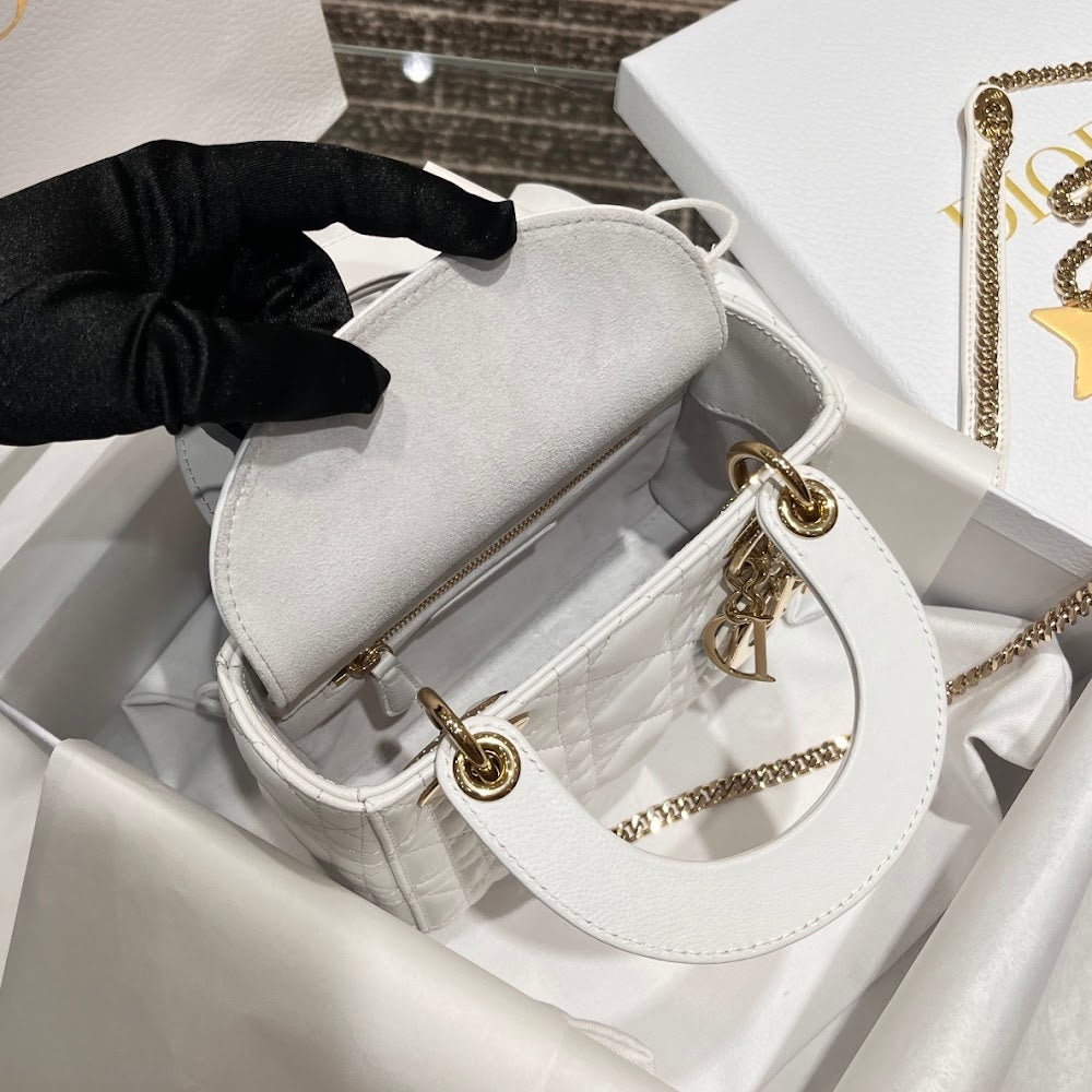 new-luxury-designer-bags-nm16169