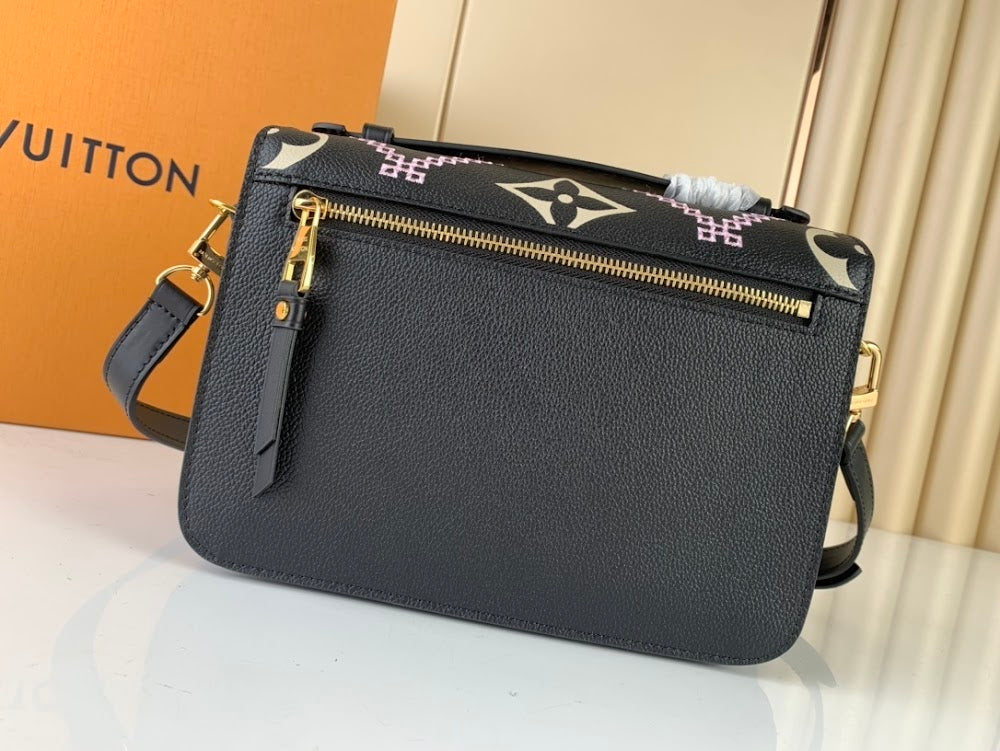 Anum Bags ln Luxury Bag --60792