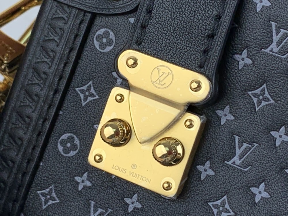 Anum Bags ln Luxury Bag --57980