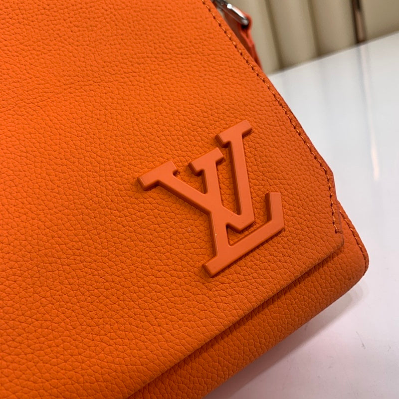 Anum Bags ln Luxury Bag --60824