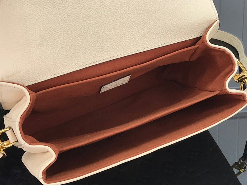 Anum Bags ln Luxury Bag --59654