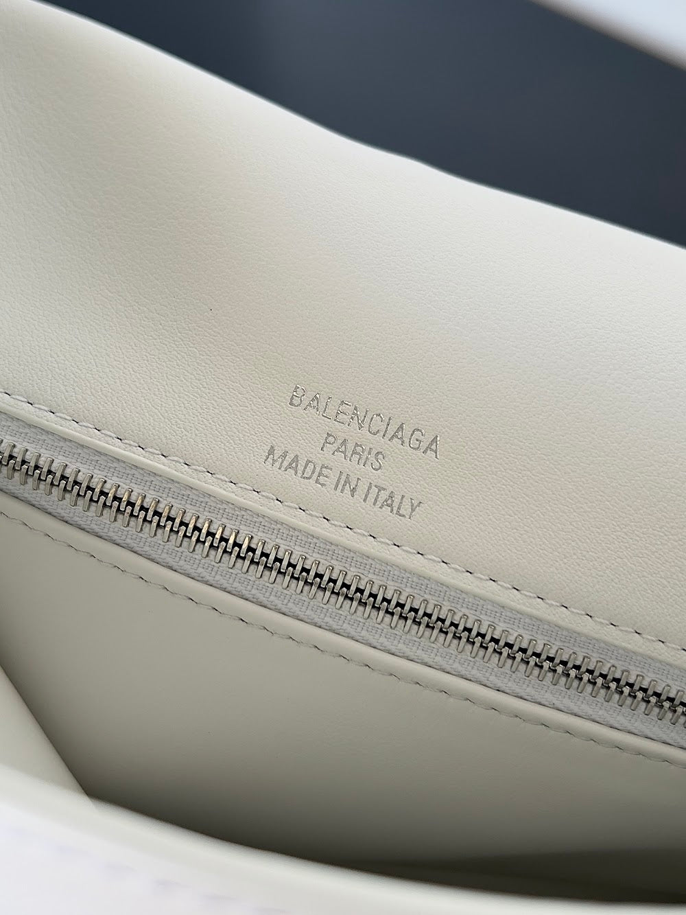 Ezyycart Bags Balenciaga Luxury Bag --111458