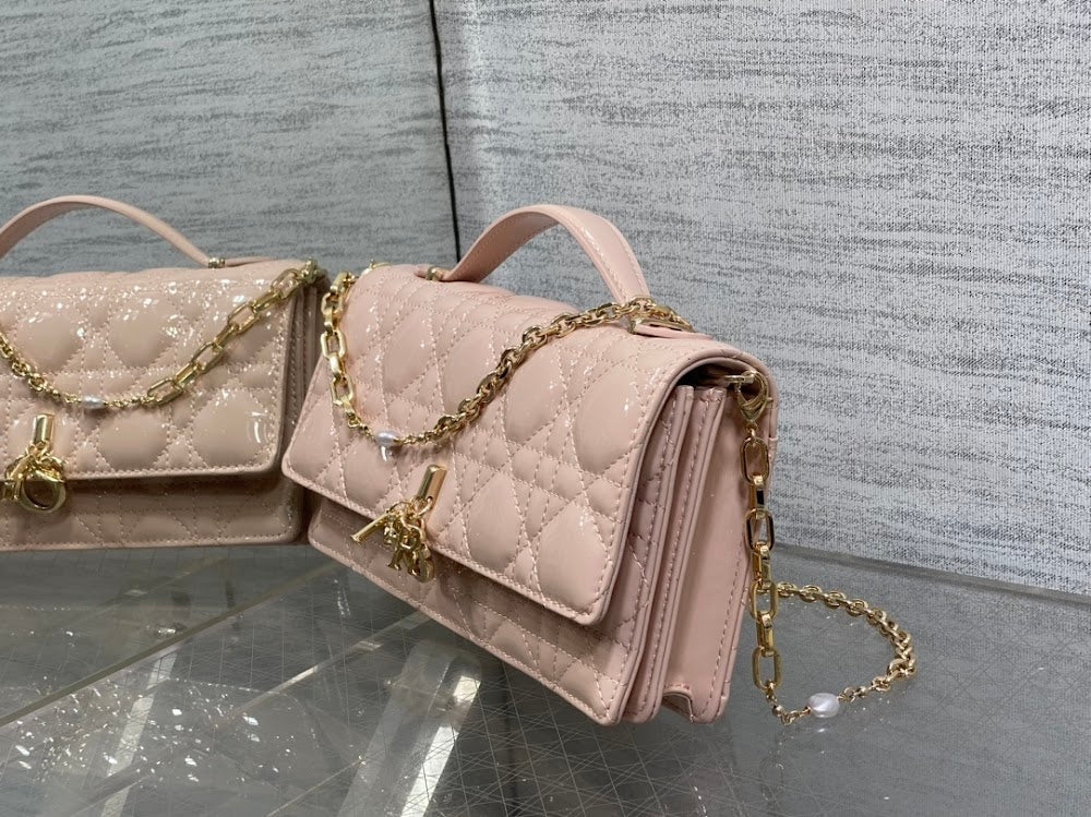 new-luxury-designer-bags-nm16477