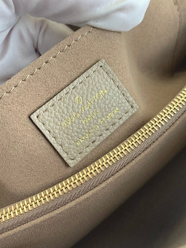 Anum Bags ln Luxury Bag --61008