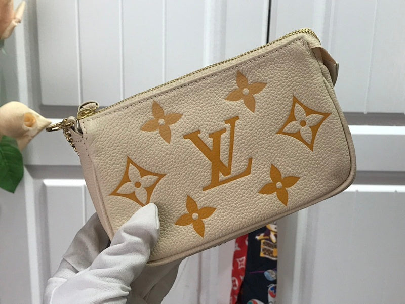 Anum Bags ln Luxury Bag --59771