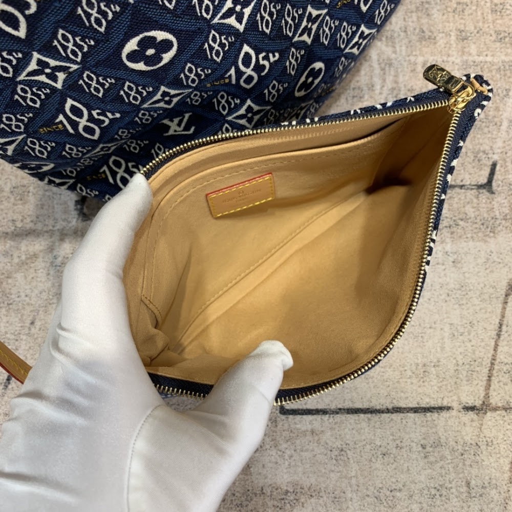 Anum Bags ln Luxury Bag --60010
