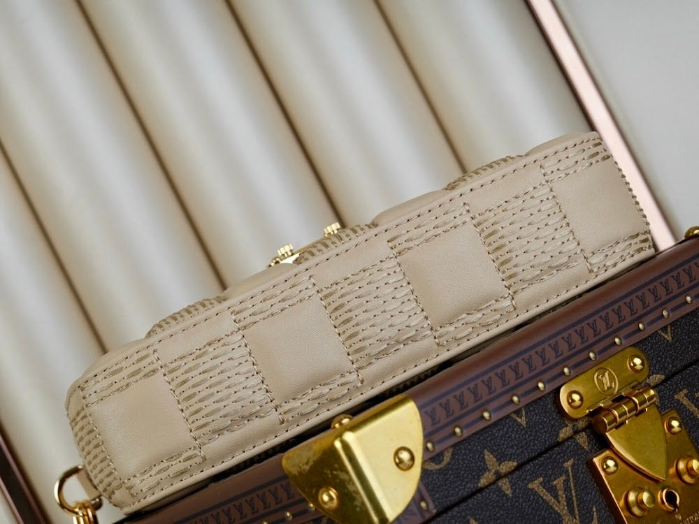 Anum Bags ln Luxury Bag --60287