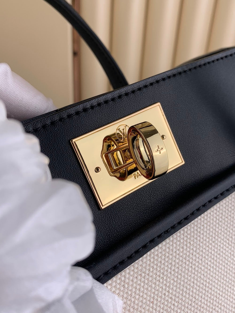 Anum Bags ln Luxury Bag --56091