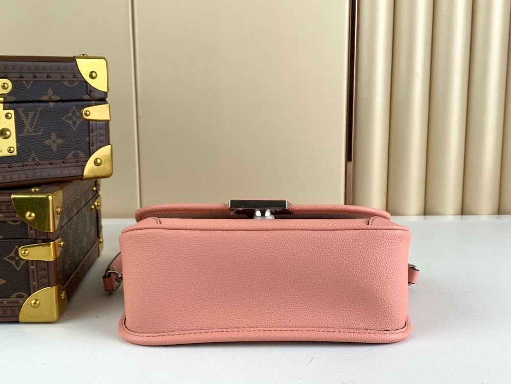 Anum Bags ln Luxury Bag --56482