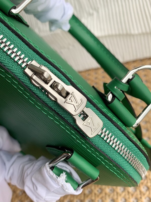 Anum Bags ln Luxury Bag --56973