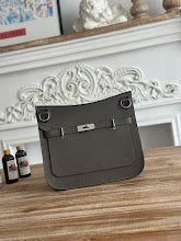 new-luxury-designer-bags-nm11496