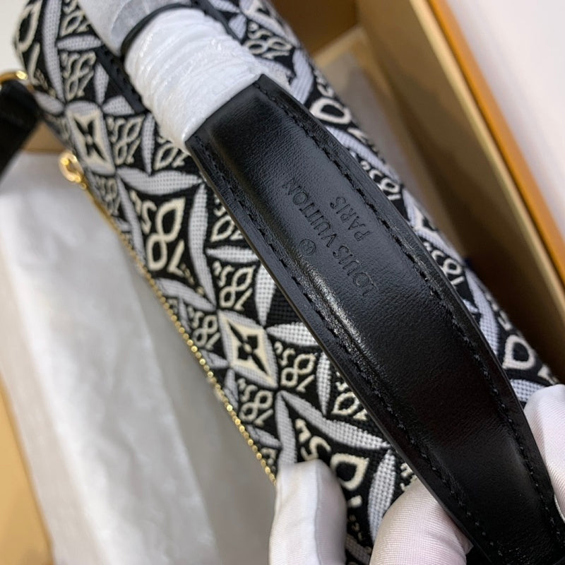 Anum Bags ln Luxury Bag --59356