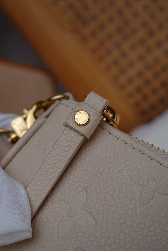 Anum Bags ln Luxury Bag --56055