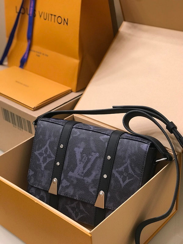 Anum Bags ln Luxury Bag --60032