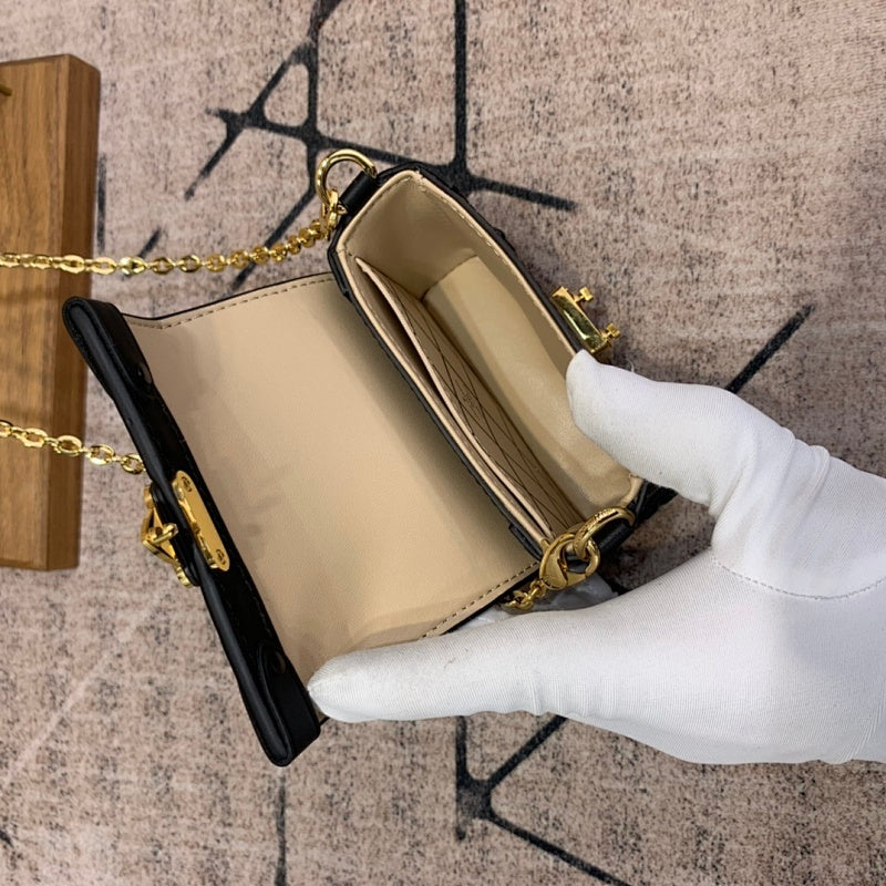 Anum Bags ln Luxury Bag --57745