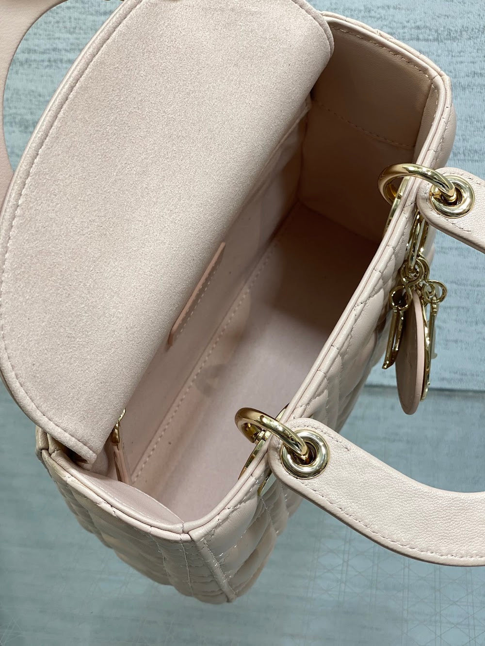 new-designer-premium-bags-nm16315