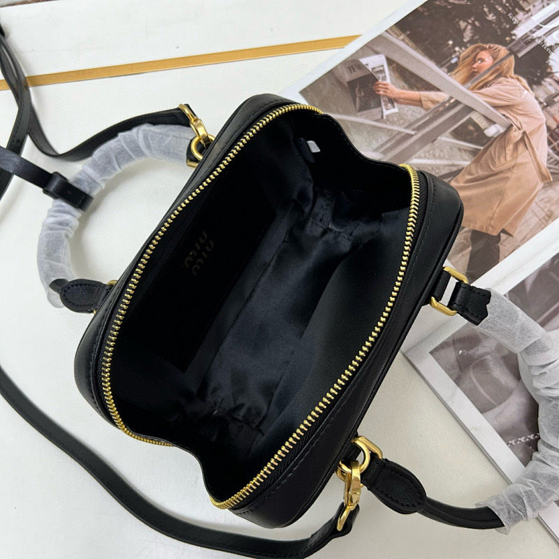 Ezyycart Bags pradn Luxury Bag --75398