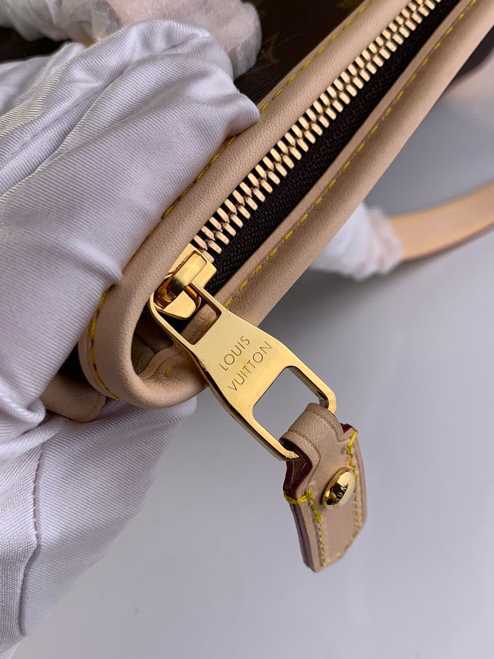 Anum Bags ln Luxury Bag --58013