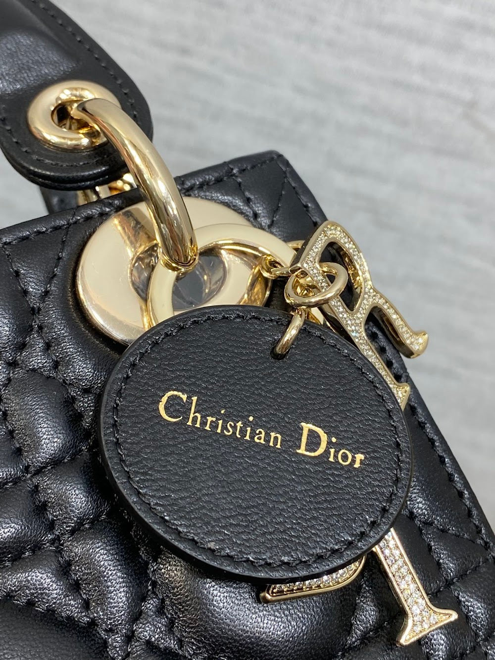 new-designer-premium-bags-nm16308