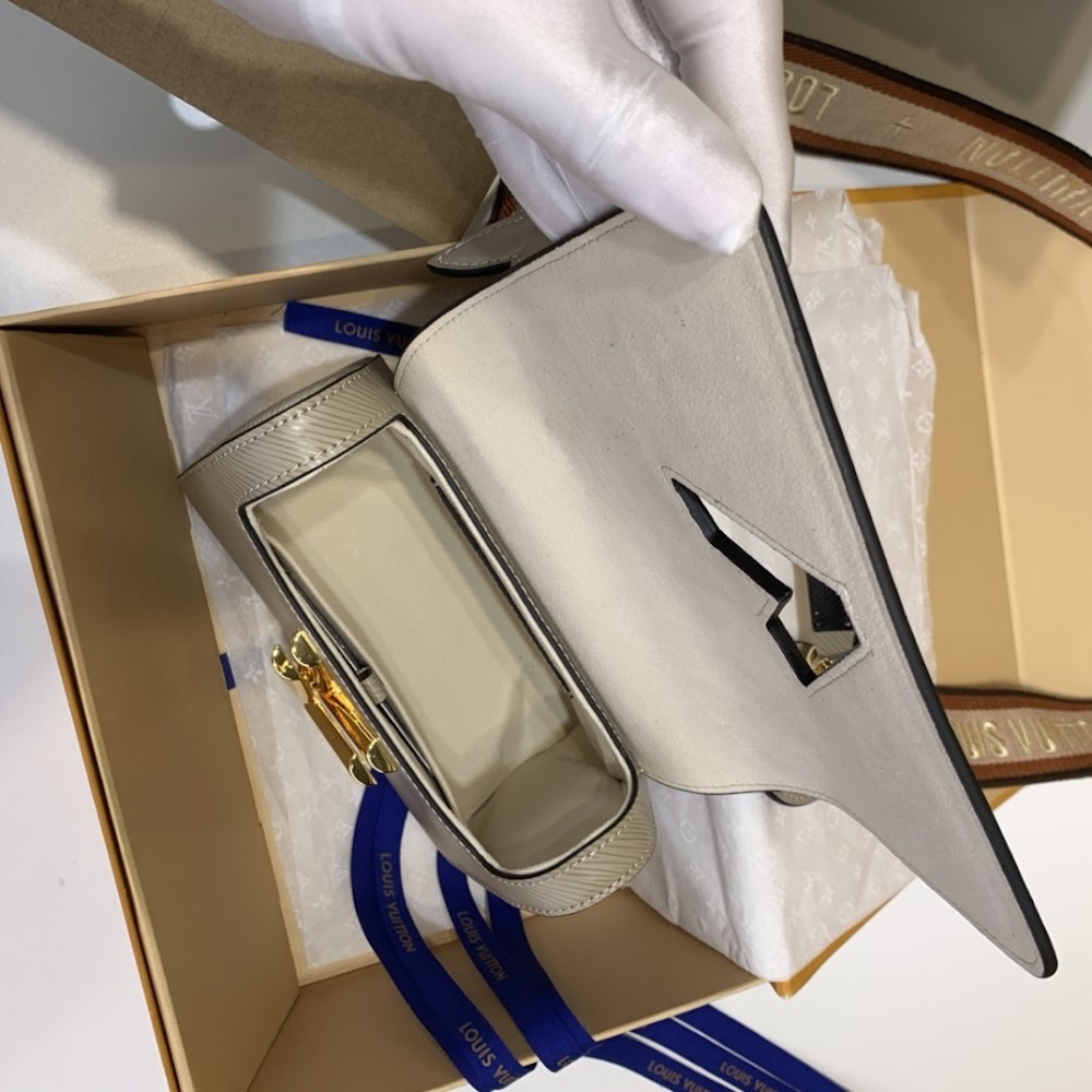 Anum Bags ln Luxury Bag --59239