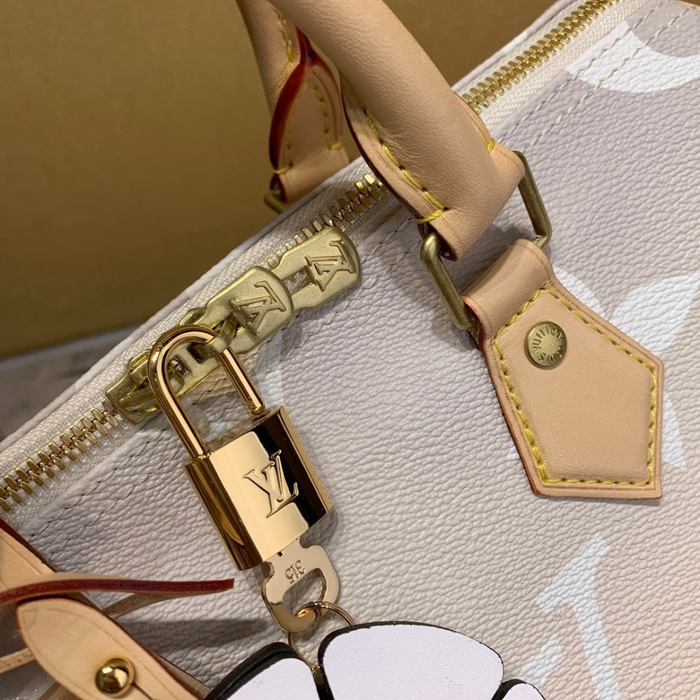 Anum Bags ln Luxury Bag --59831