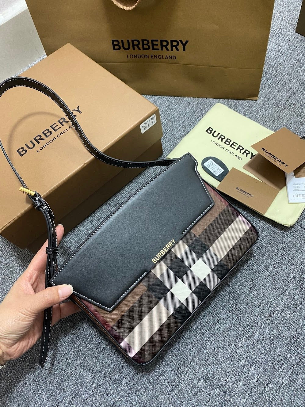 Ezyycart Bags Burberryn Luxury Bag --92842