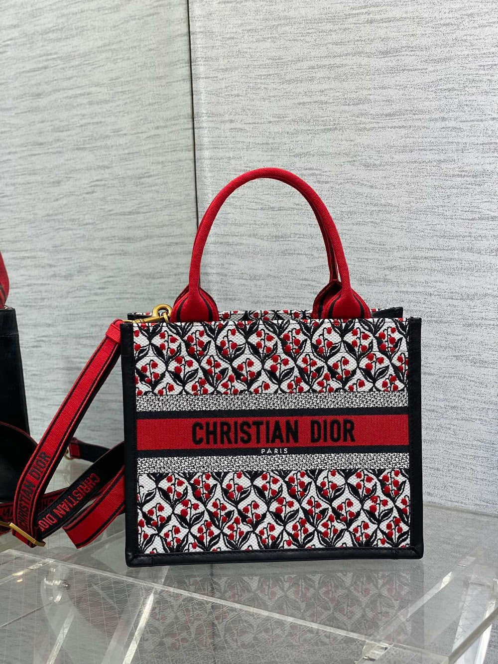 new-luxury-designer-bags-nm16079