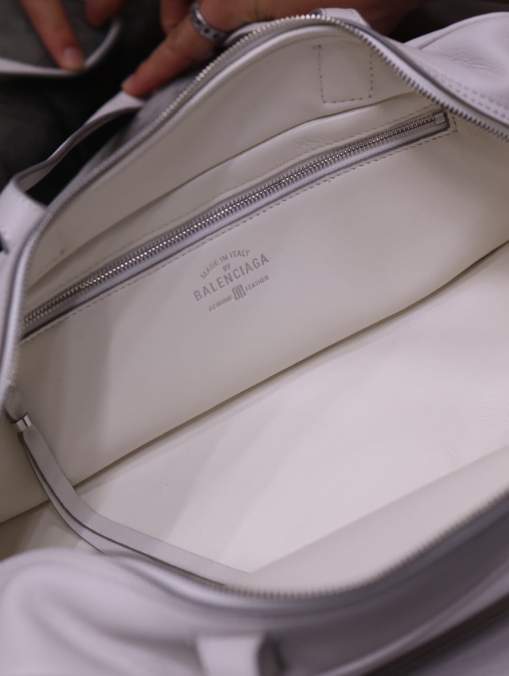 Ezyycart Bags Balenciaga Luxury Bag --110590