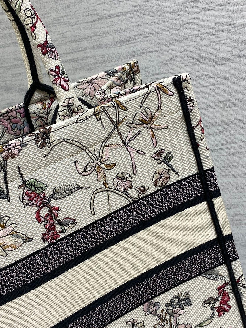 new-designer-premium-bags-nm16737