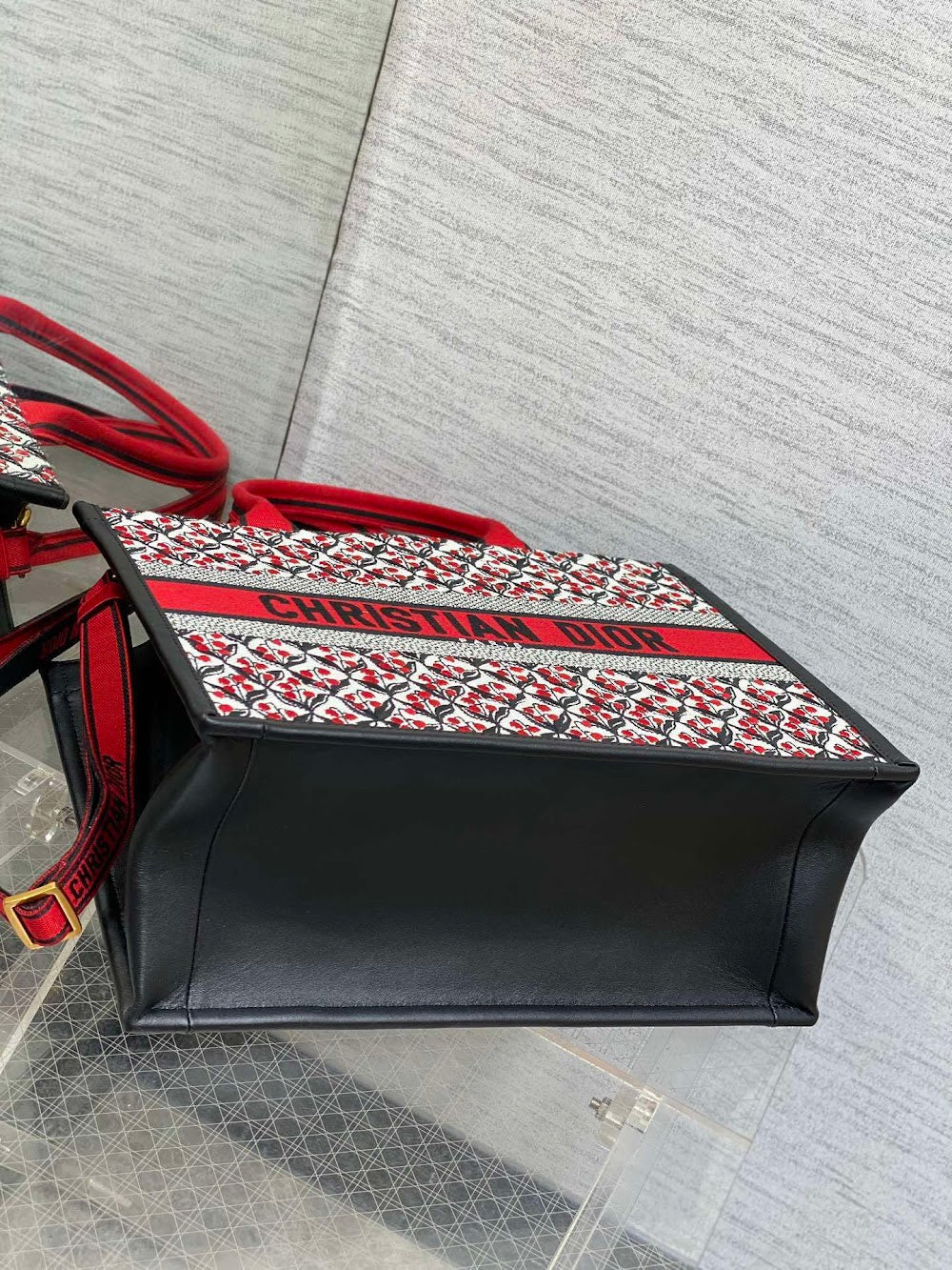 new-luxury-designer-bags-nm16080