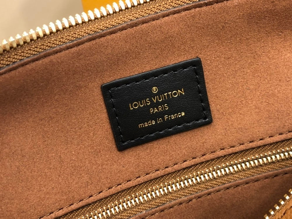 Anum Bags ln Luxury Bag --60148