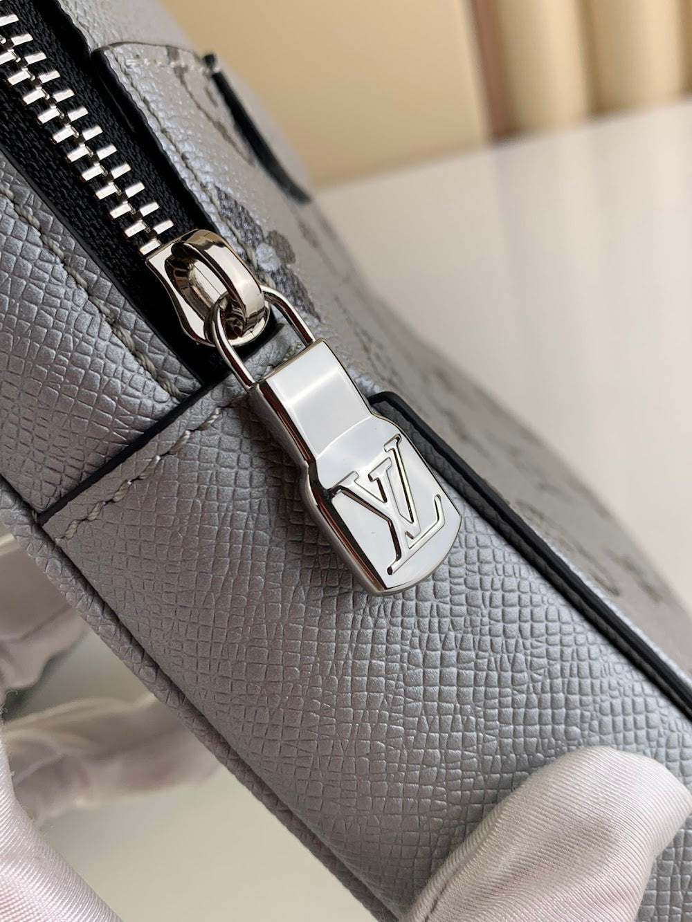 Anum Bags ln Luxury Bag --60974