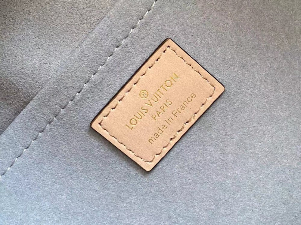Anum Bags ln Luxury Bag --60496