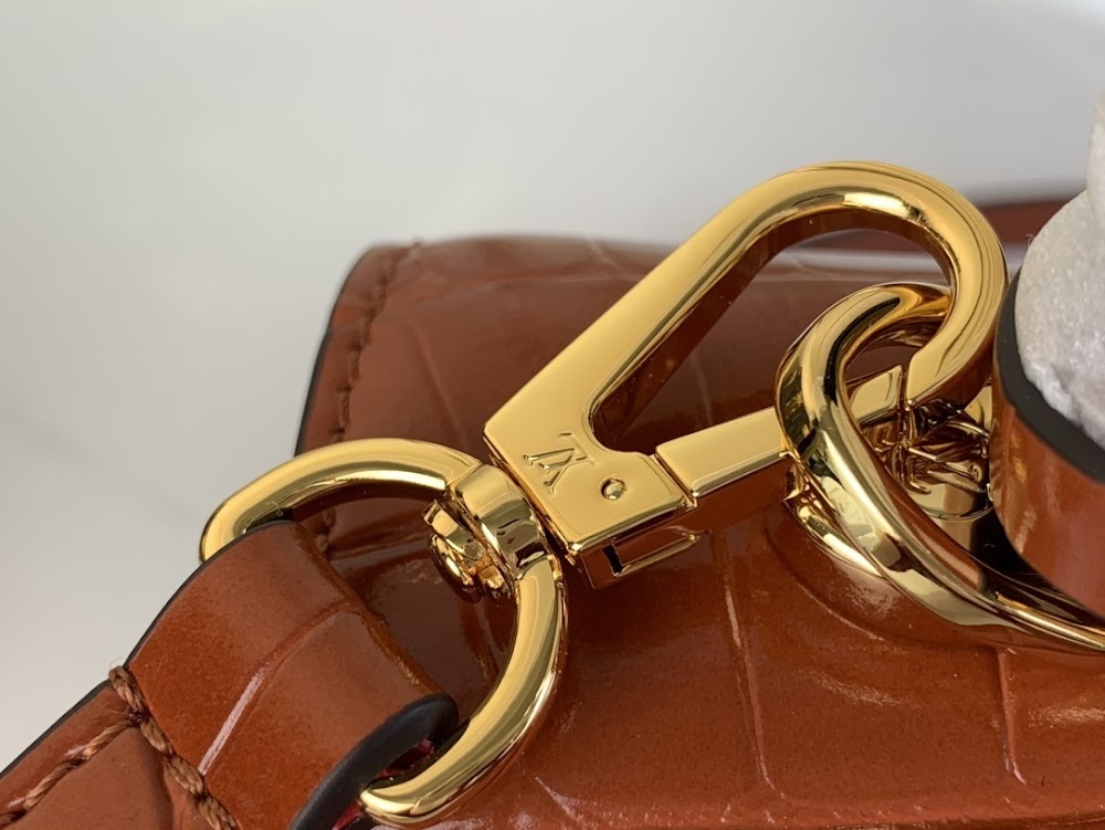 Anum Bags ln Luxury Bag --56396