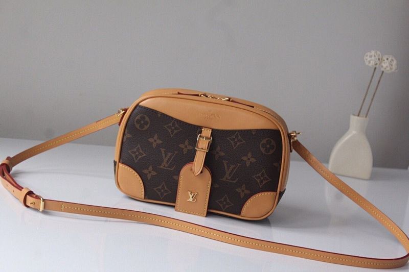 Anum Bags ln Luxury Bag --58980