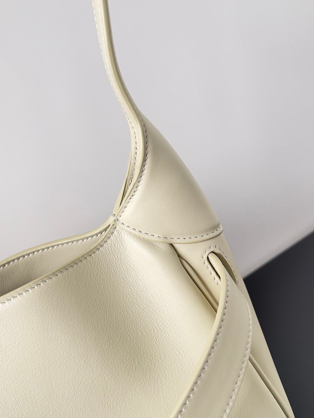 Ezyycart Bags Balenciaga Luxury Bag --111715