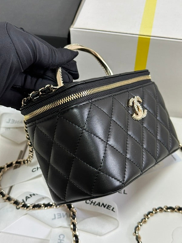 new-luxury-designer-bags-nm20090
