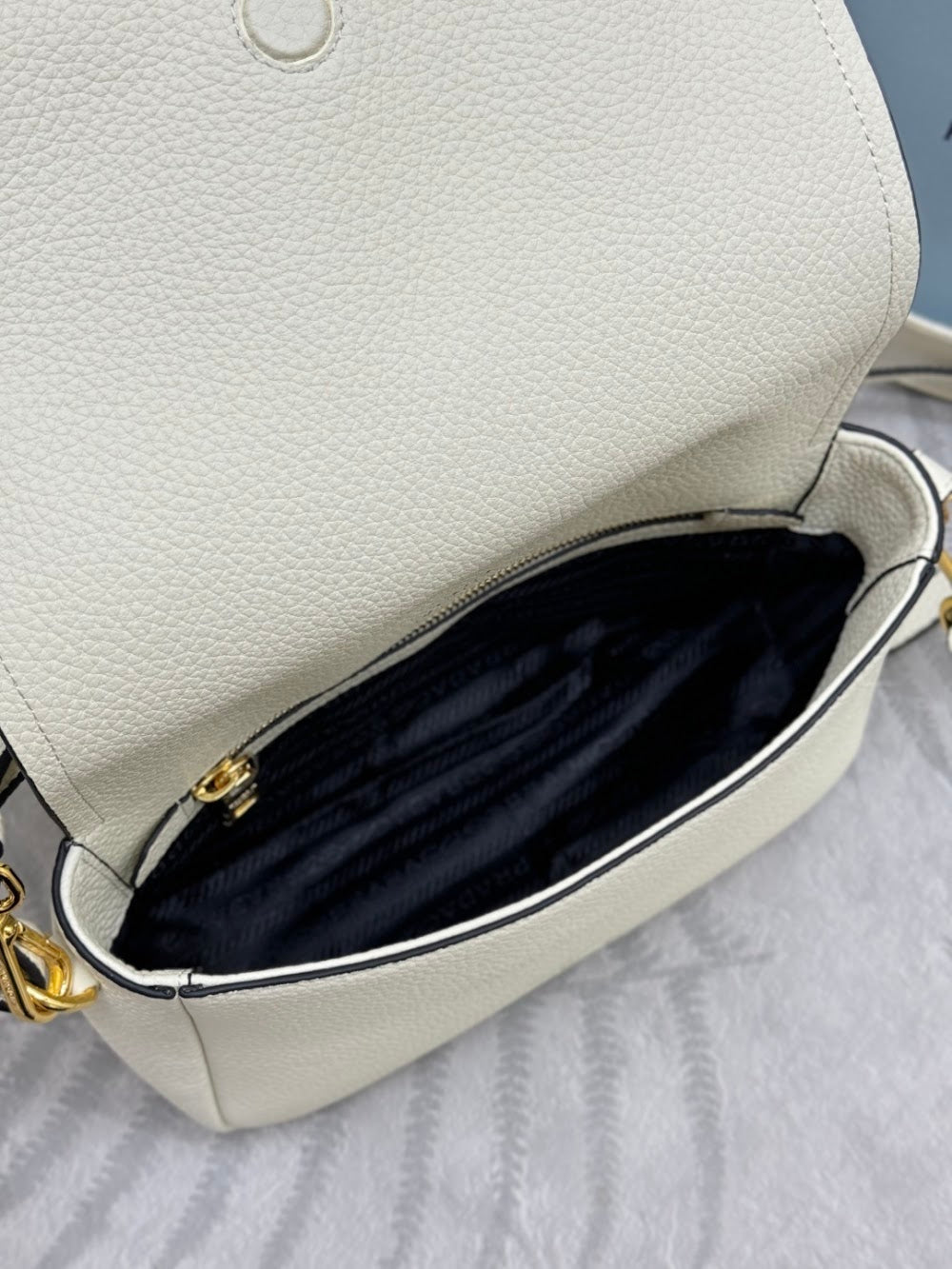 Ezyycart Bags Pradn Luxury Bag --101326