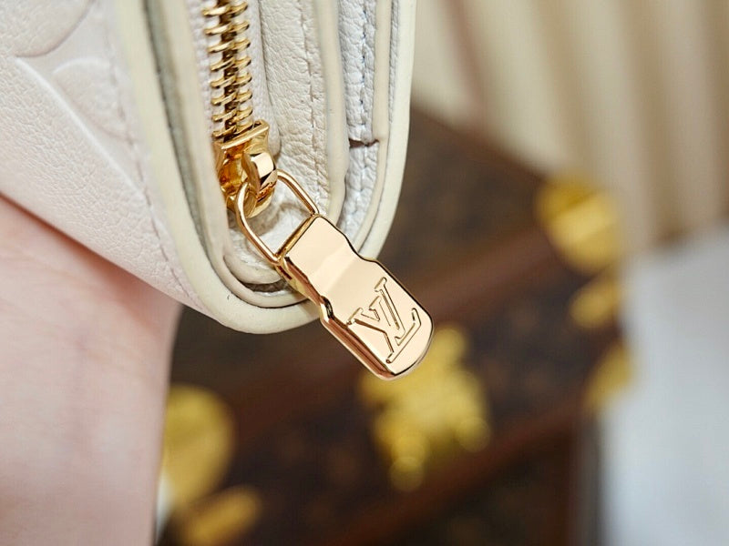 Anum Bags ln Luxury Bag --60335