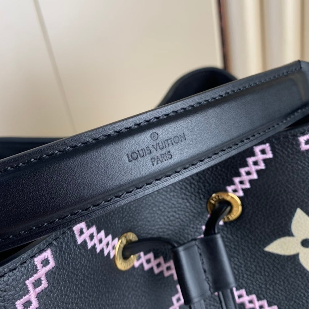 Anum Bags ln Luxury Bag --60789