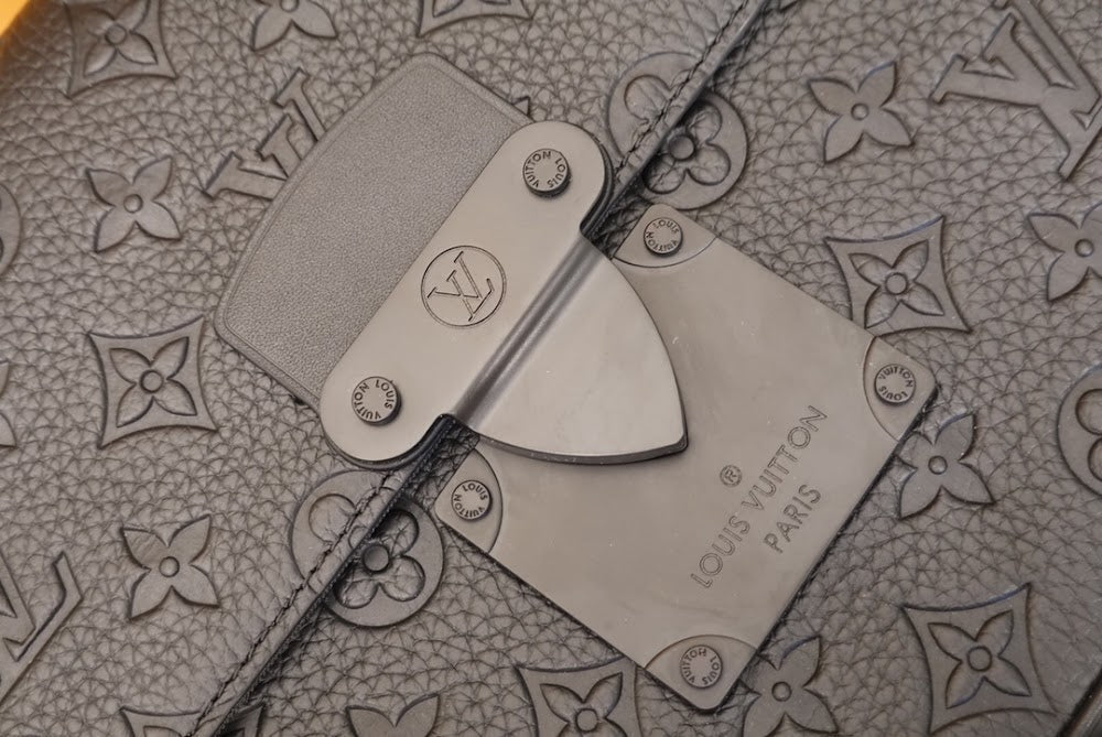 Anum Bags ln Luxury Bag --60266