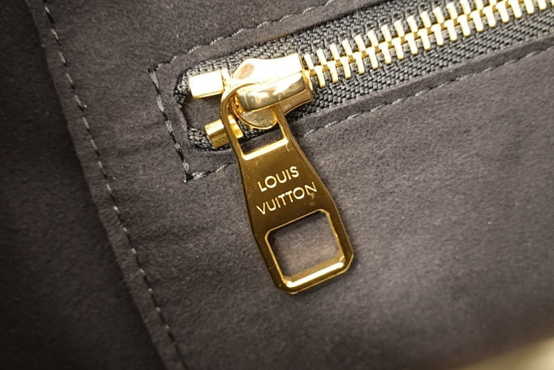 Anum Bags ln Luxury Bag --60130