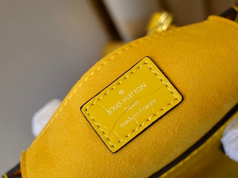 Anum Bags ln Luxury Bag --60251