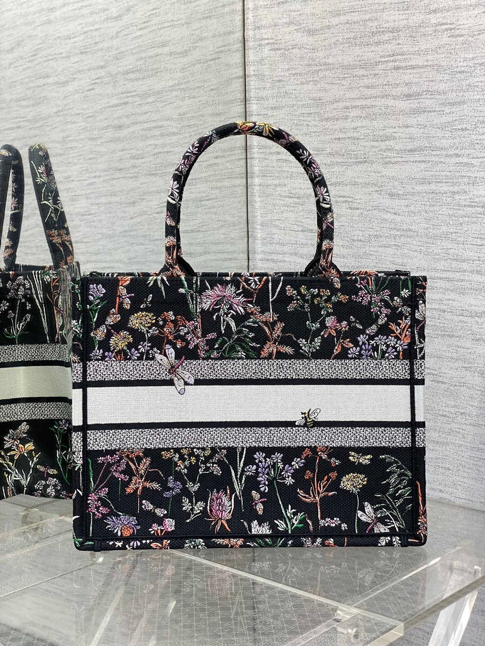 new-luxury-designer-bags-nm16037