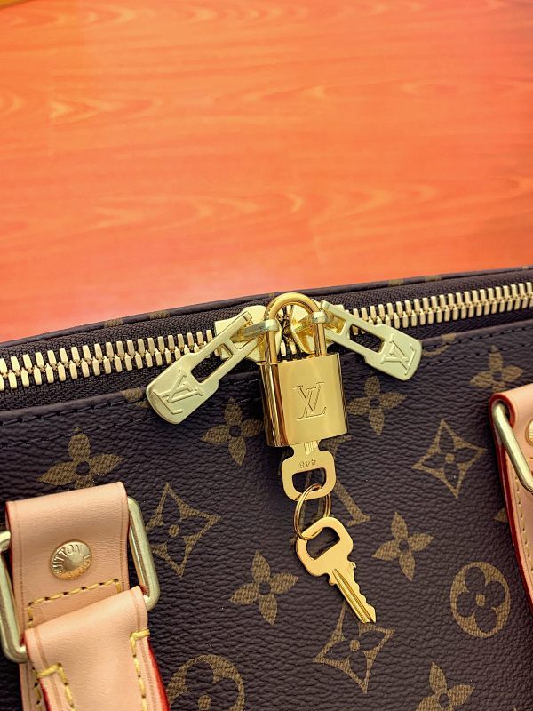 Anum Bags ln Luxury Bag --59563