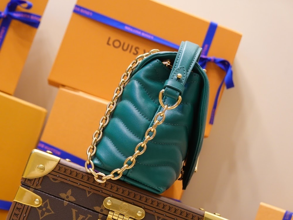 Anum Bags ln Luxury Bag --60201