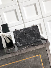 new-luxury-designer-bags-nm6159