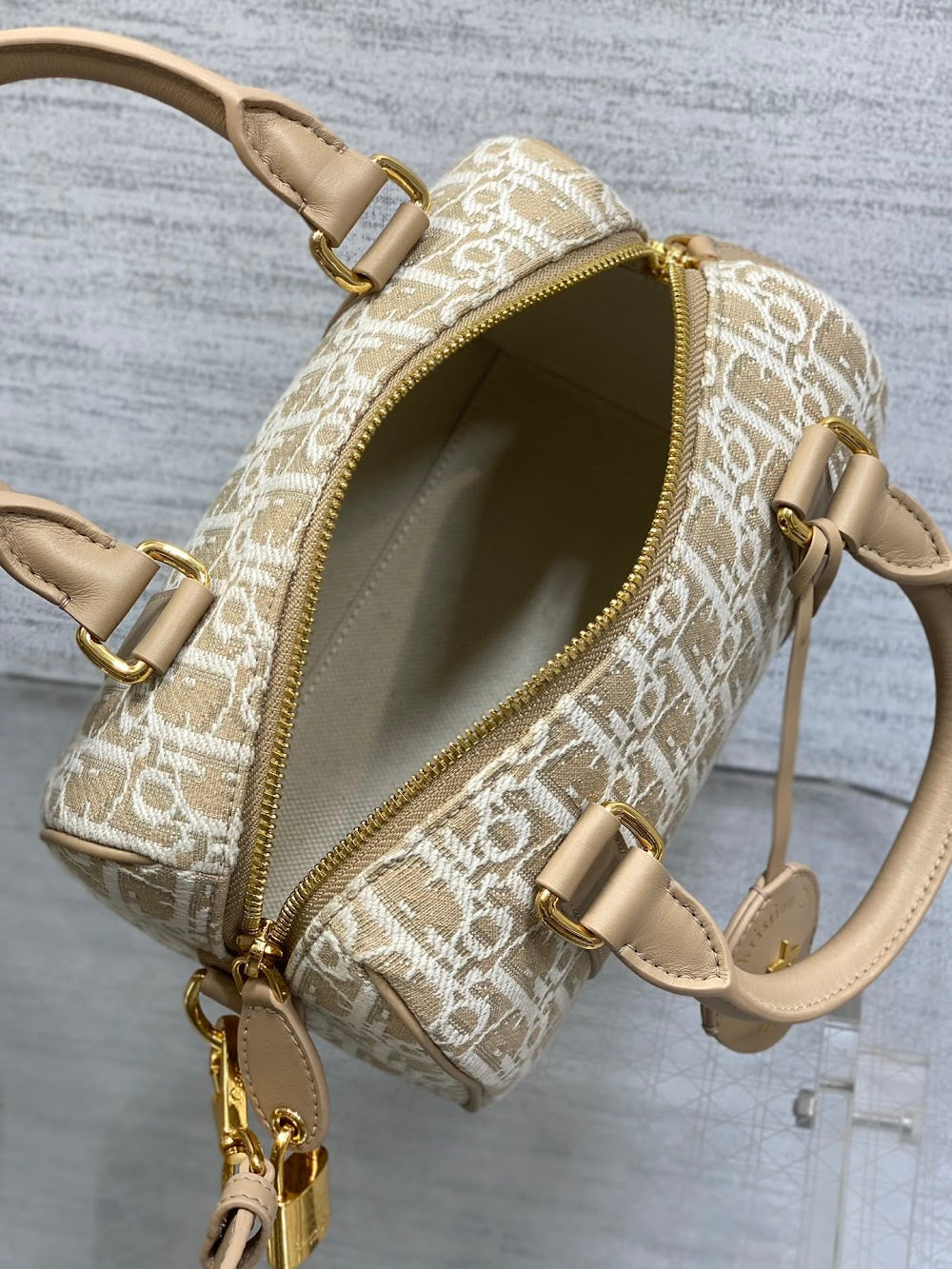new-designer-premium-bags-nm16382