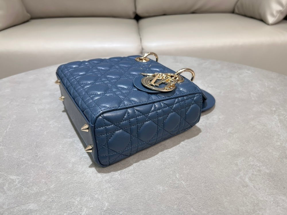 new-designer-premium-bags-nm16212